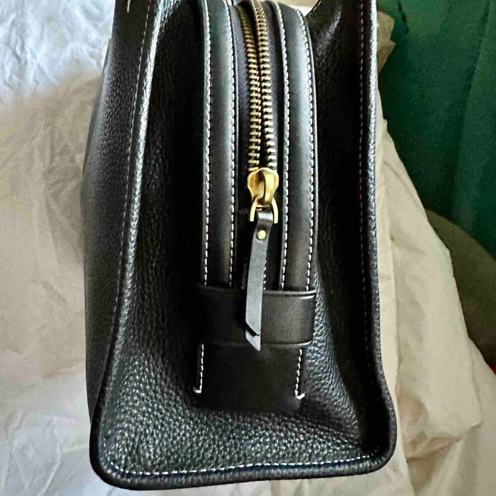 New QUINCE Italian Leather Medium Convertible Satchel bag Black - Picture 14 of 14